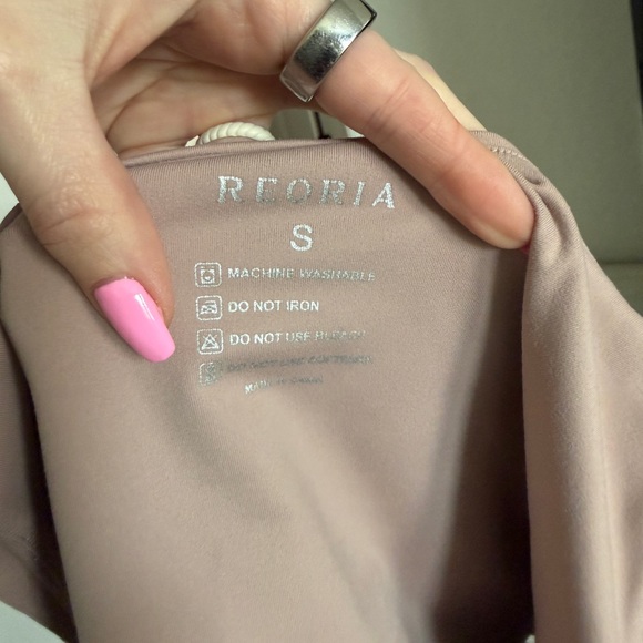 Reoria Taupe Sleeveless Crop Top - Picture 3 of 3